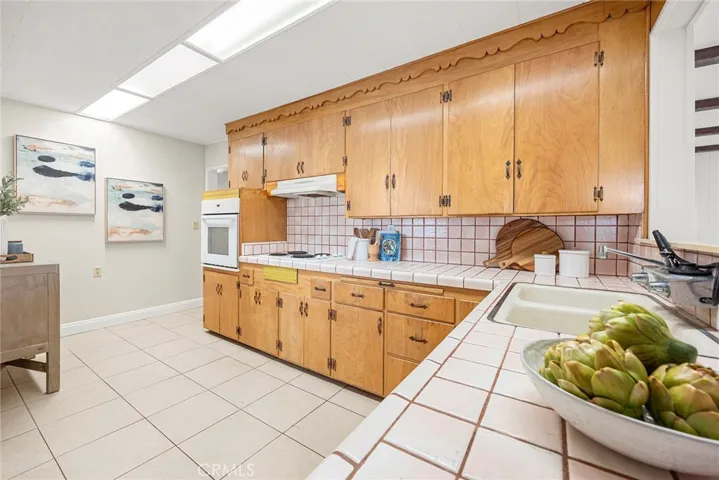 2724 Freckles Road, Lakewood, California 90712