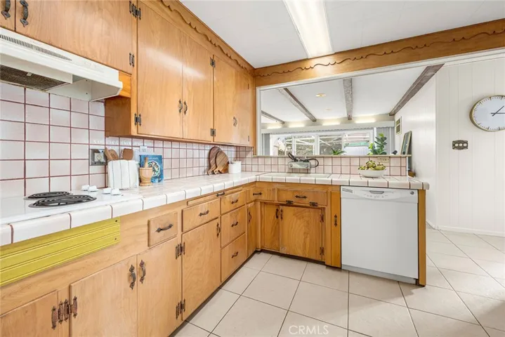 2724 Freckles Road, Lakewood, California 90712