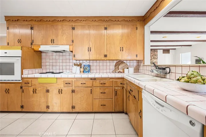 2724 Freckles Road, Lakewood, California 90712
