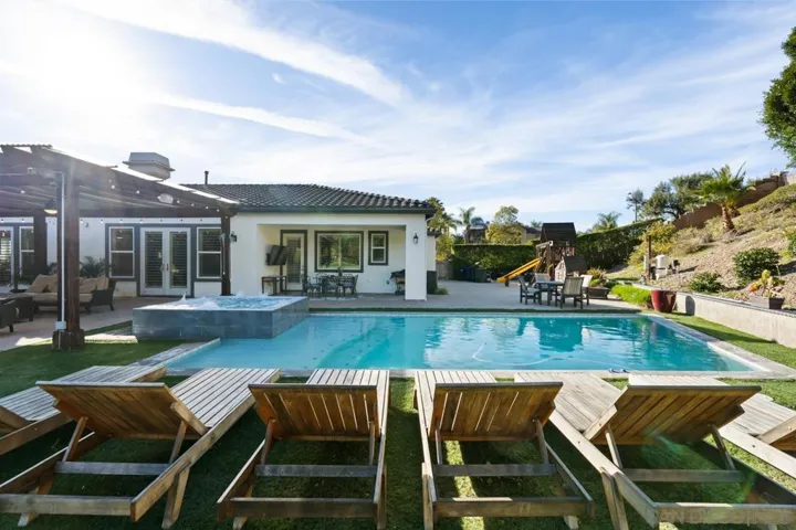 619 Via Maggiore, Chula Vista, California 91914