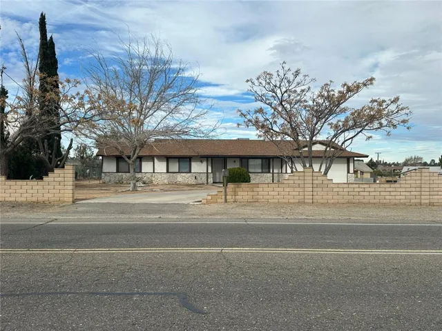 9470 Peach Avenue, Hesperia, California 92345