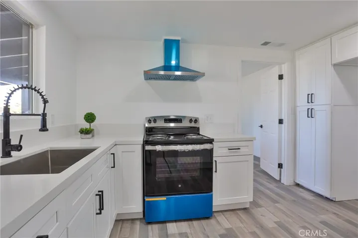30150 Emerald Lane, Hemet, California 92543