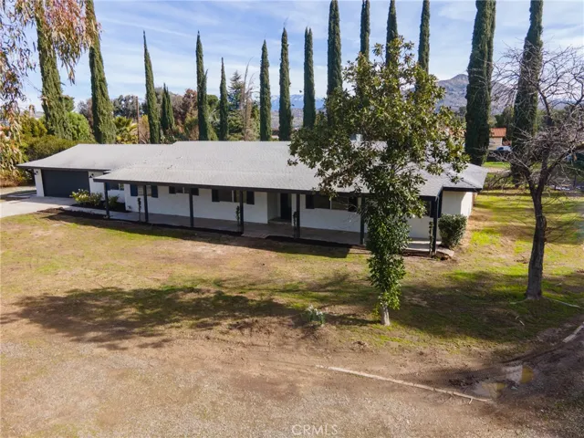 30150 Emerald Lane, Hemet, California 92543