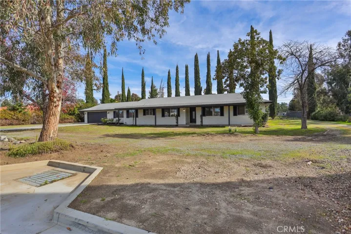 30150 Emerald Lane, Hemet, California 92543