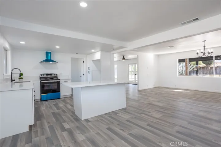 30150 Emerald Lane, Hemet, California 92543