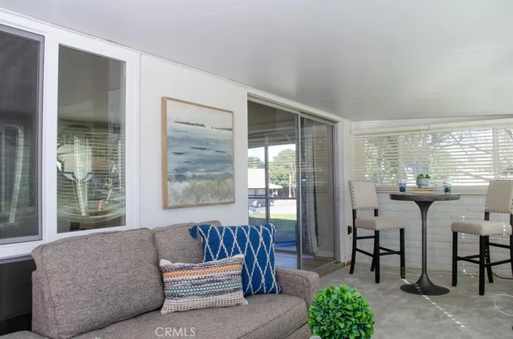19009 Avenue Of The Oaks, Newhall, California 91321