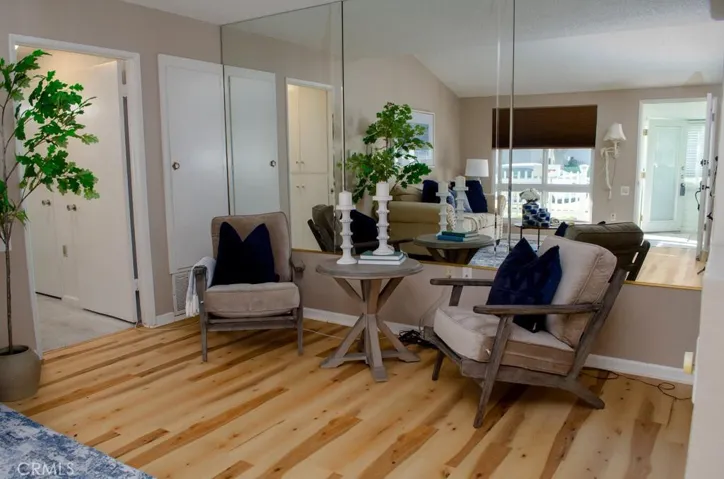 19009 Avenue Of The Oaks, Newhall, California 91321
