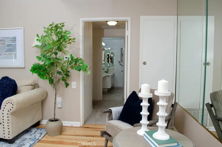 19009 Avenue Of The Oaks, Newhall, California 91321