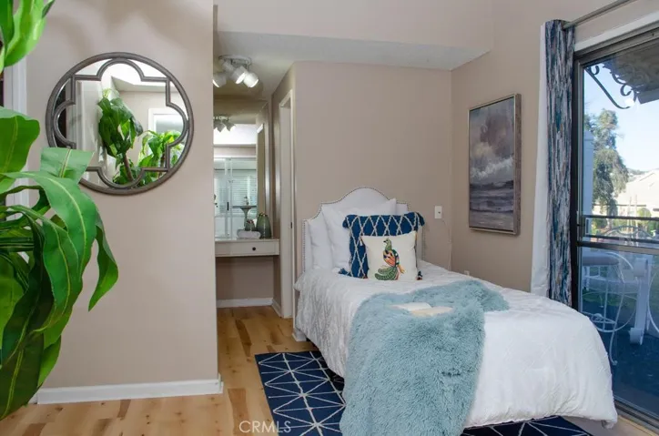 19009 Avenue Of The Oaks, Newhall, California 91321