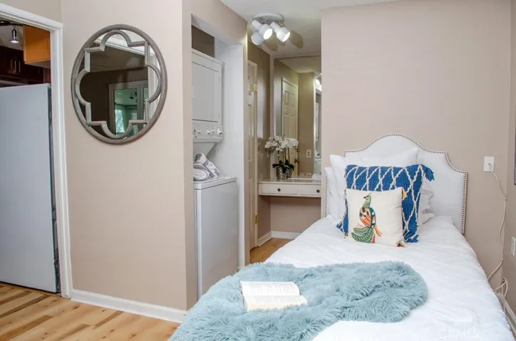 19009 Avenue Of The Oaks, Newhall, California 91321