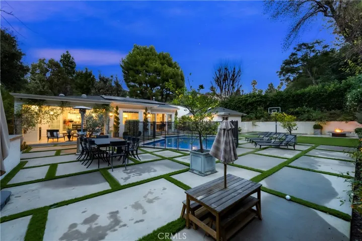 3555 Valley Meadow Road, Sherman Oaks, California 91403