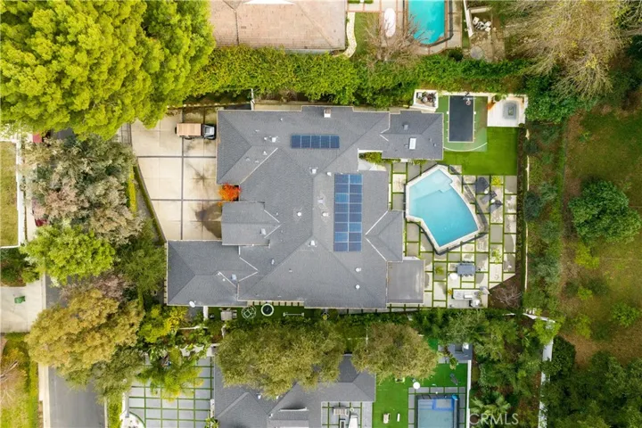 3555 Valley Meadow Road, Sherman Oaks, California 91403