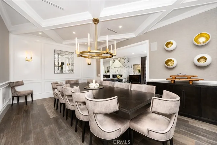 3555 Valley Meadow Road, Sherman Oaks, California 91403