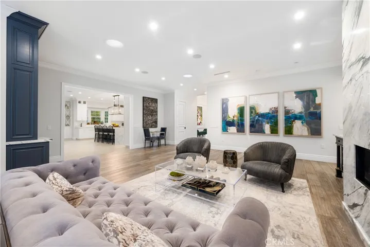 3555 Valley Meadow Road, Sherman Oaks, California 91403