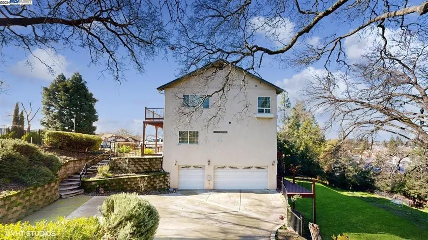2409 Ruby Ct, Rocklin, California 95677