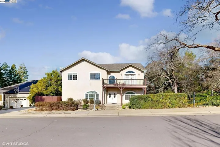 2409 Ruby Ct, Rocklin, California 95677