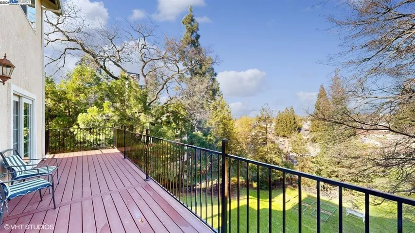 2409 Ruby Ct, Rocklin, California 95677