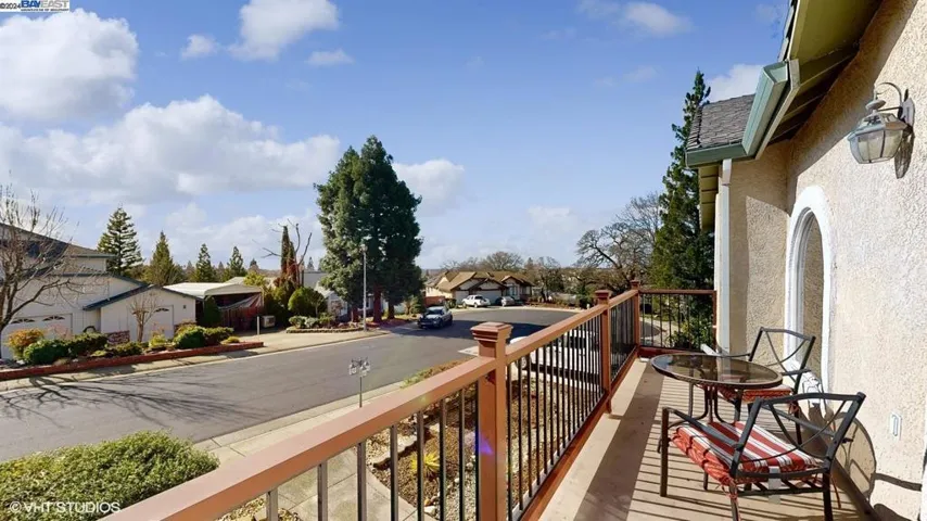 2409 Ruby Ct, Rocklin, California 95677