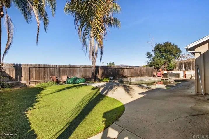 8531 Rosada Way, El Cajon, California 92021