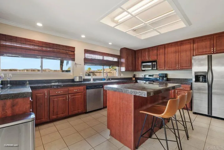 8531 Rosada Way, El Cajon, California 92021
