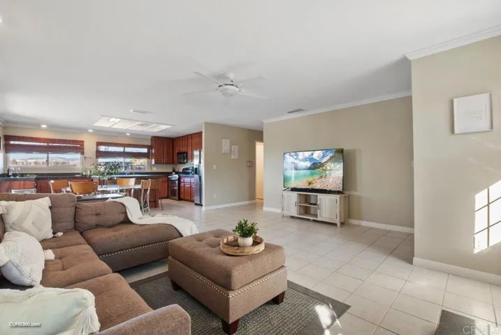 8531 Rosada Way, El Cajon, California 92021