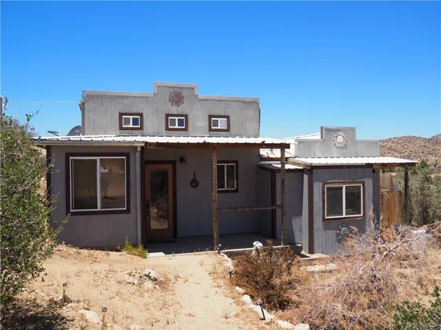 Front pic of the main cabin.