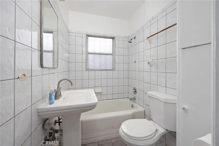 13931 Aztec Street, Sylmar, California 91342