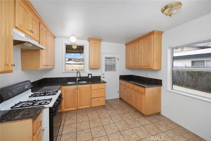 13931 Aztec Street, Sylmar, California 91342