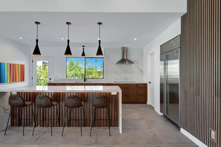 KITCHEN.jpg mls