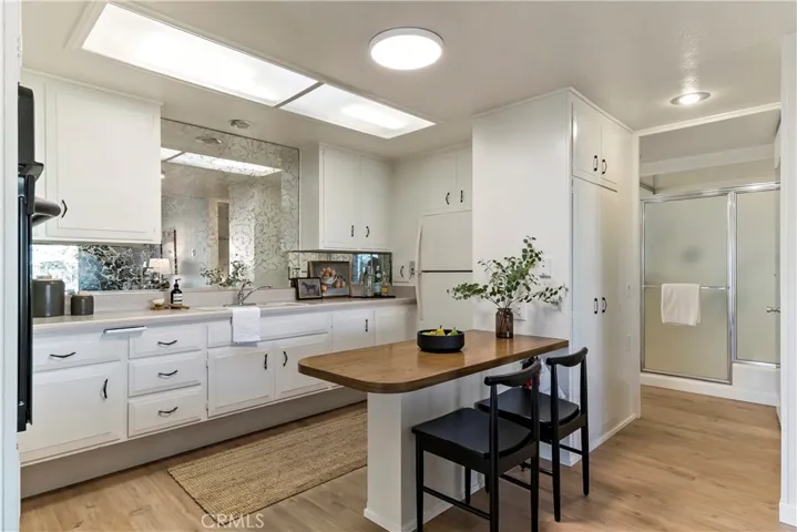 13560 Medinac Lane M5-102l, Seal Beach, California 90740