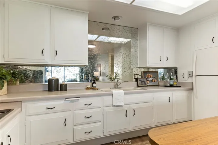 13560 Medinac Lane M5-102l, Seal Beach, California 90740