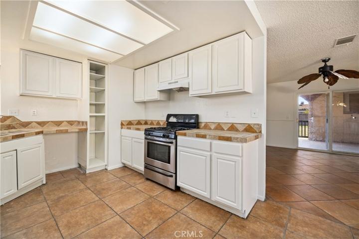 37213 Sabal Avenue, Palmdale, California 93552