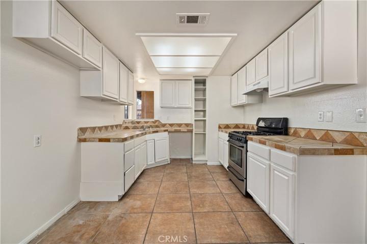 37213 Sabal Avenue, Palmdale, California 93552