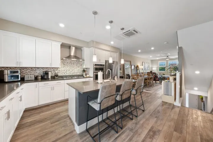 6725 Magnetic Loop, San Jose, California 95119