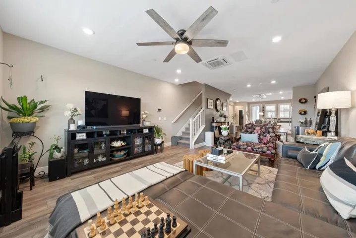 6725 Magnetic Loop, San Jose, California 95119