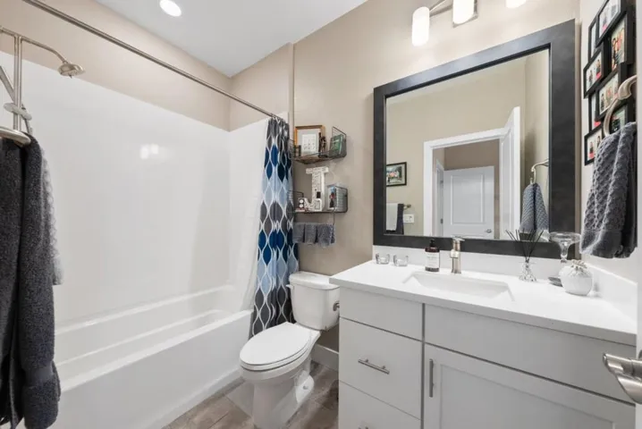 6725 Magnetic Loop, San Jose, California 95119