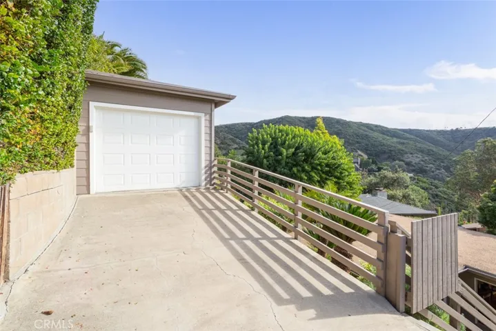 1415 Bluebird Canyon Drive, Laguna Beach, California 92651