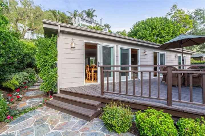 1415 Bluebird Canyon Drive, Laguna Beach, California 92651