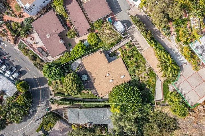 1415 Bluebird Canyon Drive, Laguna Beach, California 92651