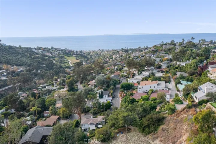 1415 Bluebird Canyon Drive, Laguna Beach, California 92651