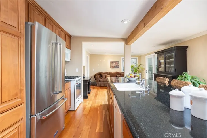 1415 Bluebird Canyon Drive, Laguna Beach, California 92651