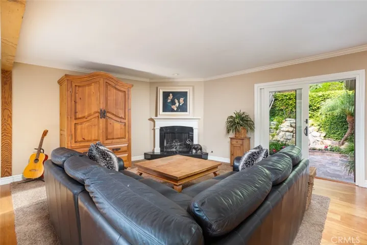 1415 Bluebird Canyon Drive, Laguna Beach, California 92651