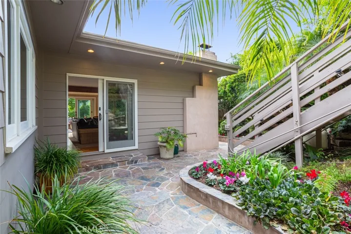 1415 Bluebird Canyon Drive, Laguna Beach, California 92651
