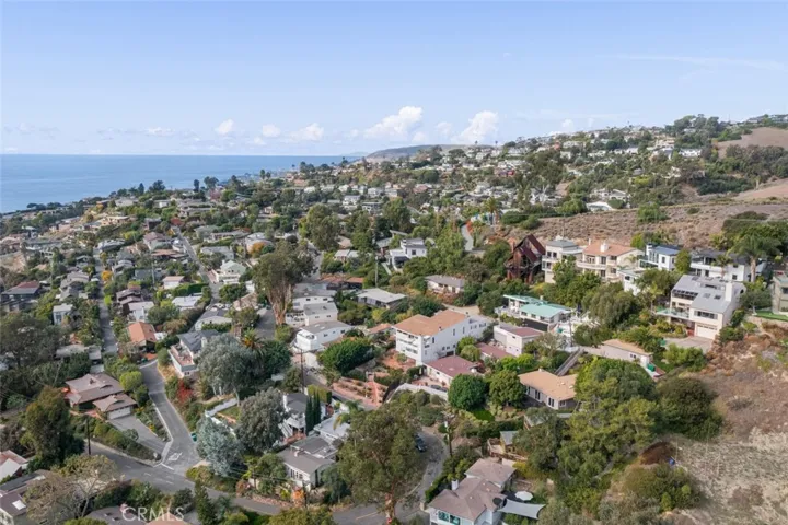 1415 Bluebird Canyon Drive, Laguna Beach, California 92651