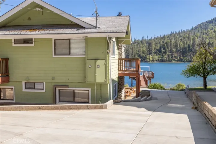 39127 Poplar, Bass Lake, California 93604