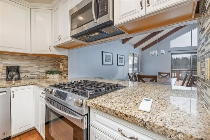 lakeviews from kitchen too