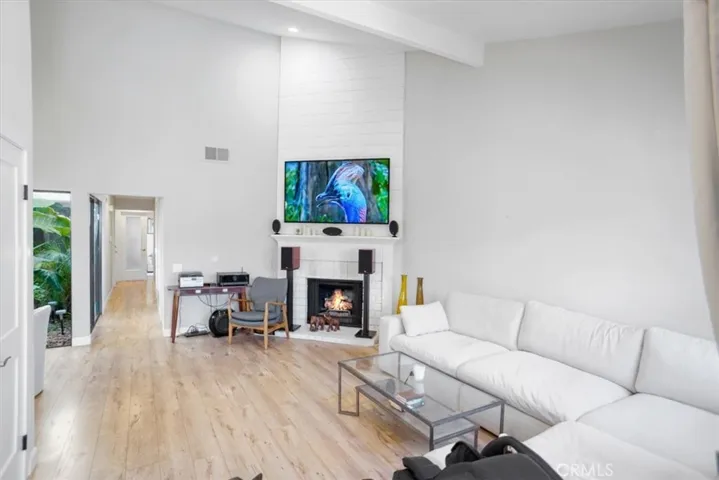 2218 Olivewood Drive, Thousand Oaks, California 91362