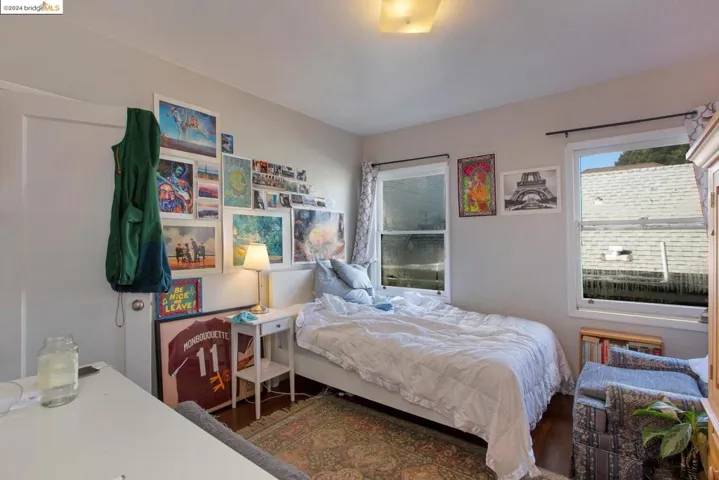 541 45th Street, Oakland, California 94609-2025