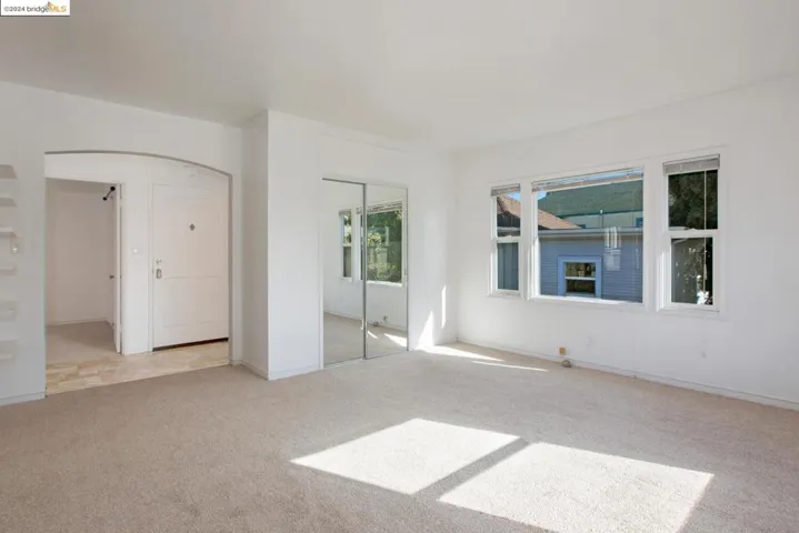 541 45th Street, Oakland, California 94609-2025