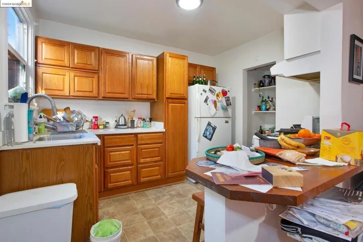 541 45th Street, Oakland, California 94609-2025